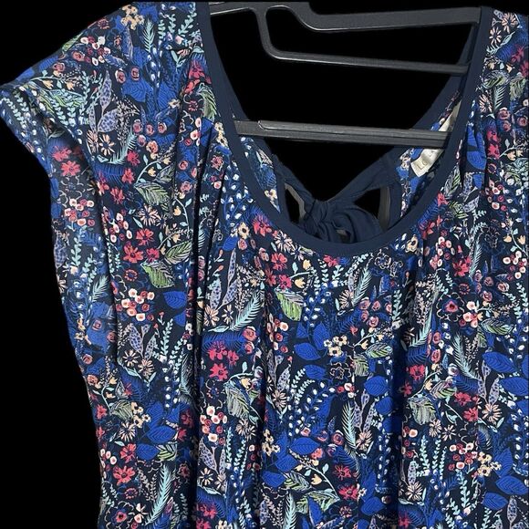 LC Lauren Conrad Blue Floral Cap Sleeve Blouse, Tie At Neck, Lightweight, Medium - Picture 3 of 11